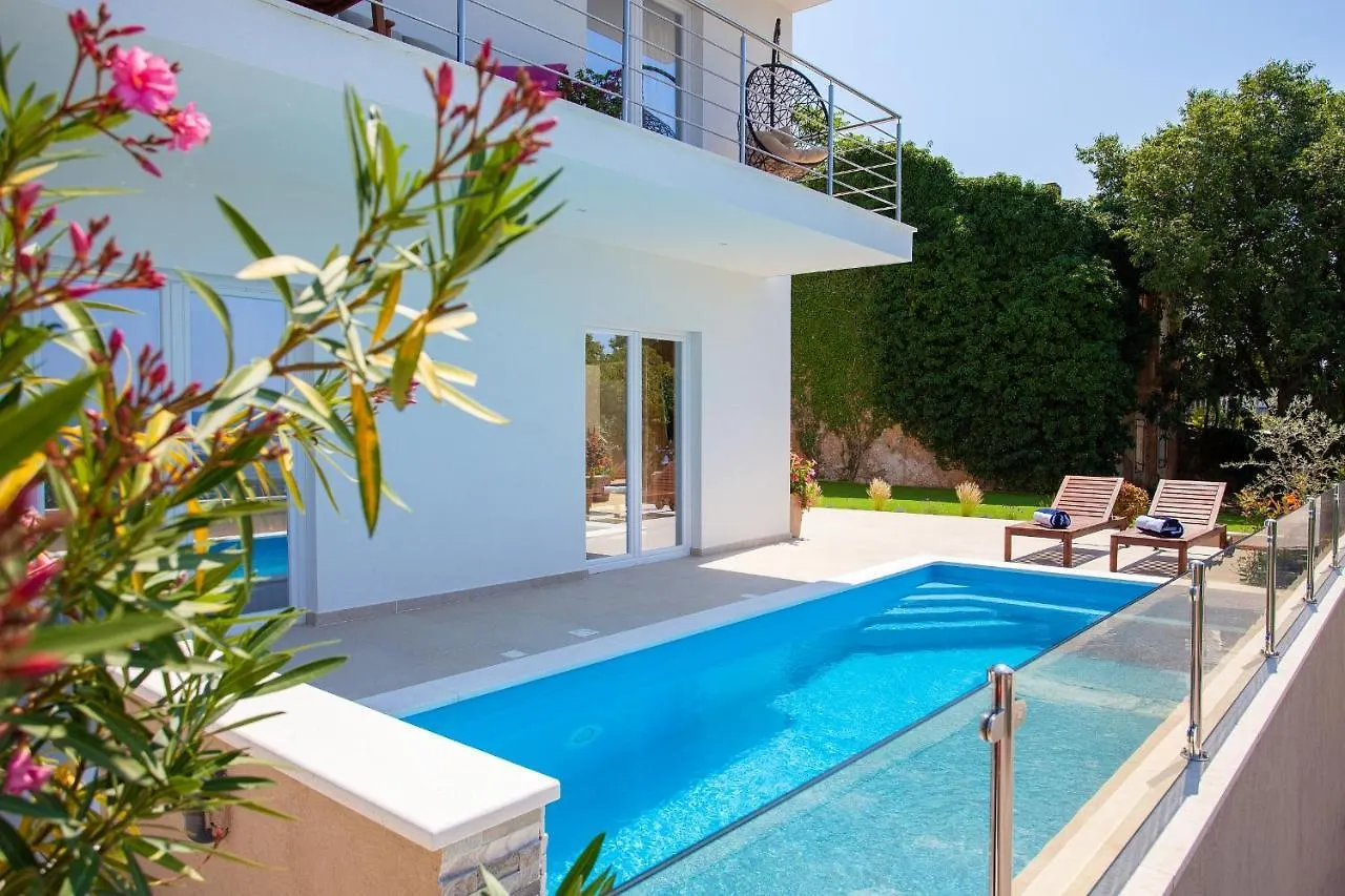 Villa Hedera Dramalj Croatia